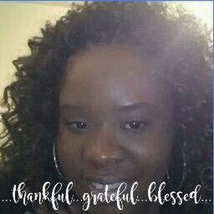 Meet your Posher, Simone